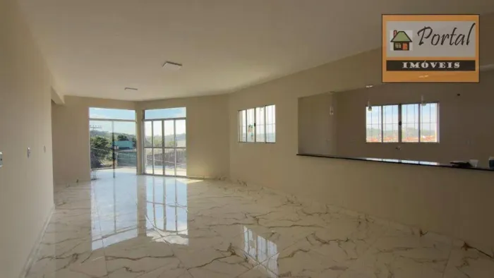 LOCAÇÃO - CASA NOVA COM 3 DORM (1 SUITE), SALA PARA VÁRIOS AMBIENTES - QUINTAL AMPLO - R$