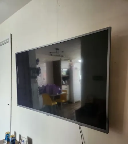 Tv Philips 50" com defeito