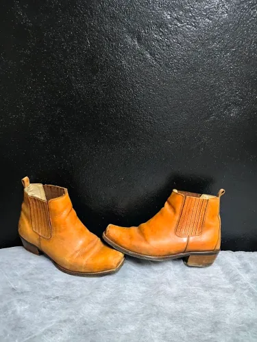 Botina country de couro n41/42 usada
