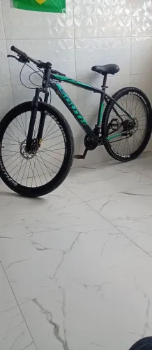 Bicicleta solth aro 29 Alumínio. Toda original tendo que substituir o pneu dianteiro