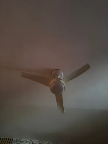 Ventilador de teto com lâmpadas