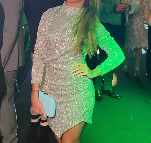 Vestido closet deluxe tamanho p prata de paetê