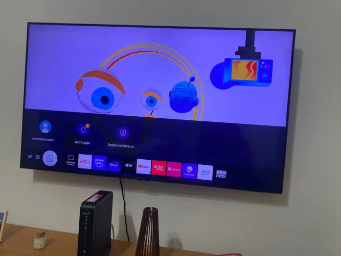 Vendo Smartv Samsung Qled 50 polegadas com Xbox e Alexia top de.linha R$ 1950,00
