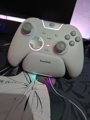 Controle Gamer EasySMX X05 Pro Hall Effect + Dock de Carregamento