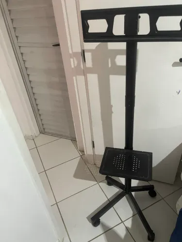Suporte tv pedestal de chão móvel