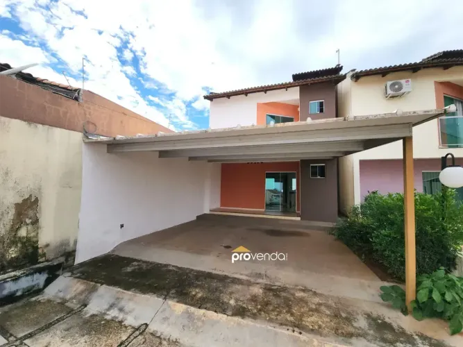 Sobrado Condomínio, 175 m2 construção, 224,52 m² lote, 3 quartos em Jardim Petrópolis - Go