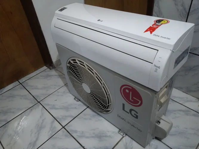 Ar Condicionado LG Dual Inverter 9000 BTUs 220V Completo + Tubulação