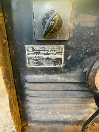 Máquina de solda