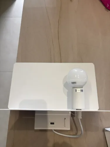 Luminária Arandela COM CARREGADOR USB Semi novo Abajur de cabeceira USB