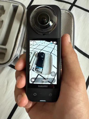 Insta360 X5 Essencials