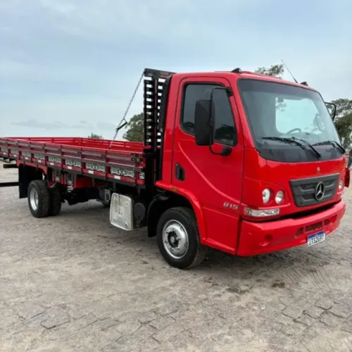 MERCEDES-BENZ ACELO - ENTRADA E PARCELA