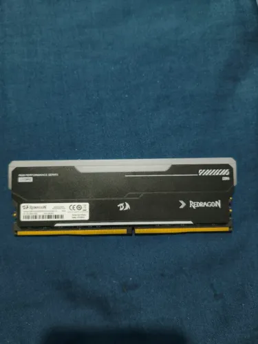 Memória RAM ddr4 16gb redragom com RGB