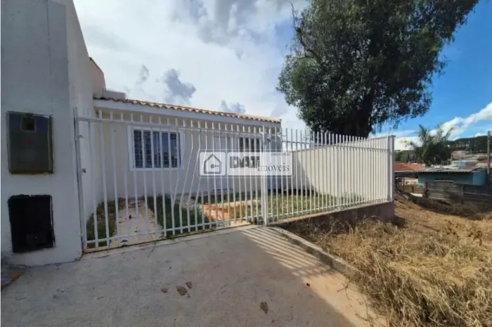 Casa em Uvaranas