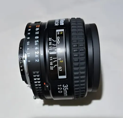 Nikon 35mm 2 (D)