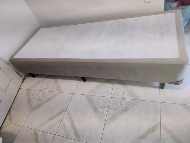 Box de cama solteiro