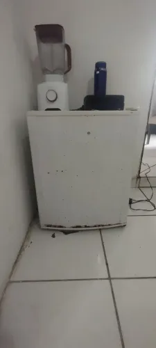 Frigobar Eletrolux 80 litros 