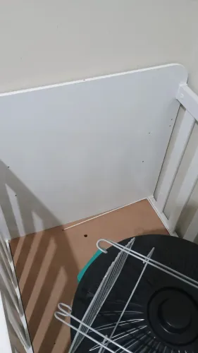 Vende se esse berço foi poucas vezes usando e TB essa cama de casal