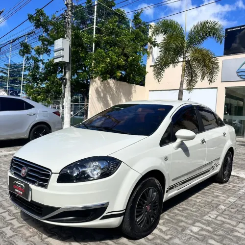 Fiat Linea Essence 1.8 Flex 16V 4P 2016