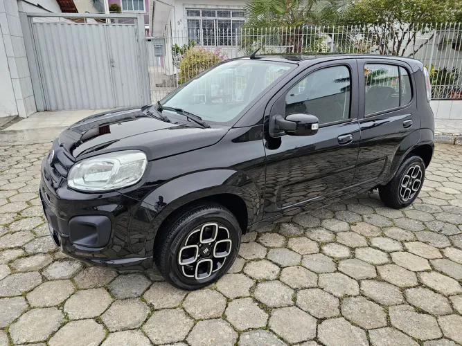 Fiat Uno Attractive 1.0 Flex 6V 5P 2017
