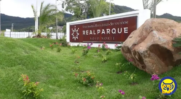 Lote em condomínio, com 450 m² à vemda, próximo à Canasvieiras e Ingleses no Real Parque N