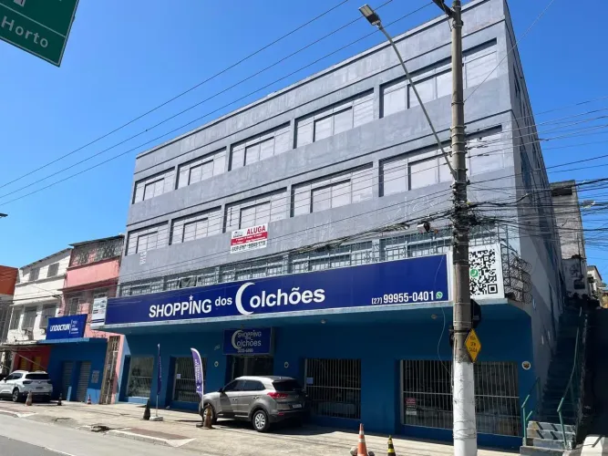 Centro comercial para aluguel possui 380 metros quadrados em Jucutuquara - Vitória - ES