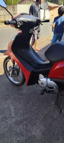 Vende- se Honda biz 2012 Única dona