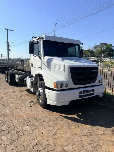 Mercedes Benz 2324 6x2