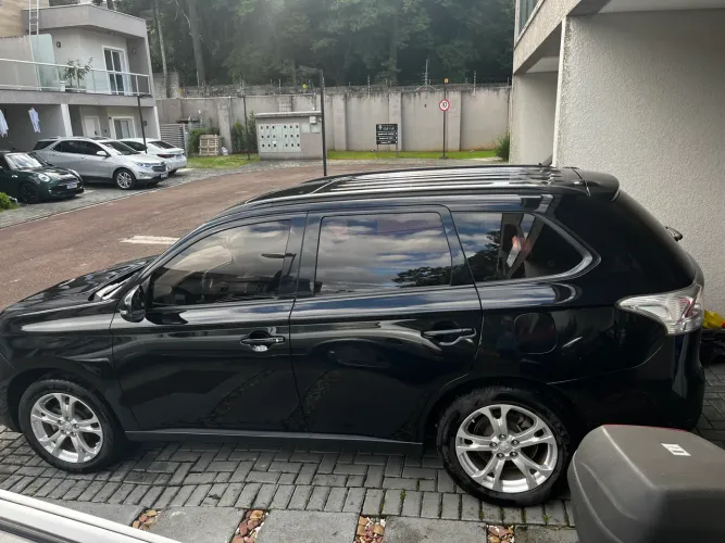 Mitsubishi Outlander 2.0 16V 160cv Aut. 2015