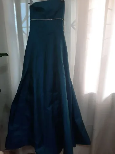 VESTIDOS DE FESTAS  - USADO UMA VEZ