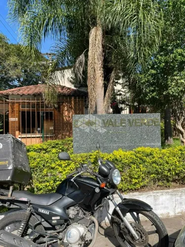 Casa em condomínio na Vila Nova, 02 pisos, 01 dormitório, próximo a Igreja São José da Vil