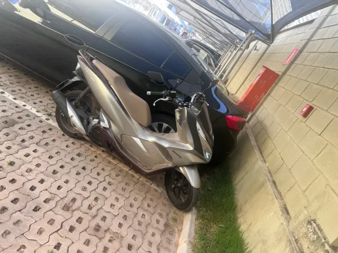 PCX DLX 2022 SUPER CONSERVADA RARIDADE