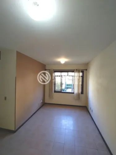Apartamento para aluguel com 3 quartos em Taumaturgo - Teresópolis - RJ