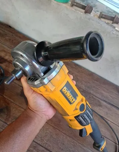 Politriz Dewalt 7"