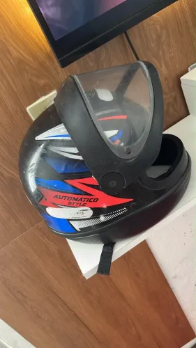 Capacete
