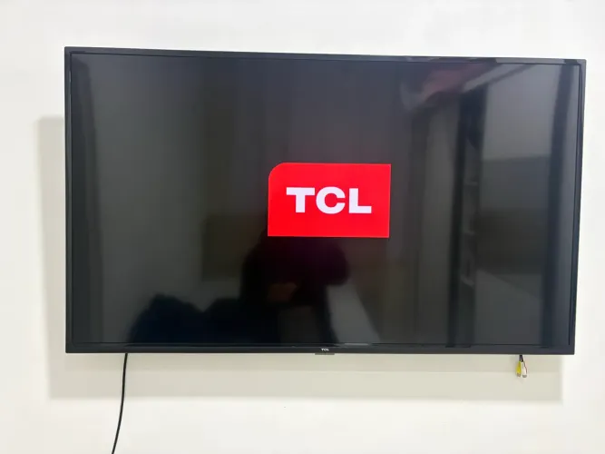 ? TV TCL 50? 4K Smart TV - Modelo 50P65US - Excelente Estado