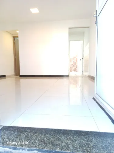 Aluguel casa 2 dormitórios, 2 vagas de garagem, nascente, condomínio 13.