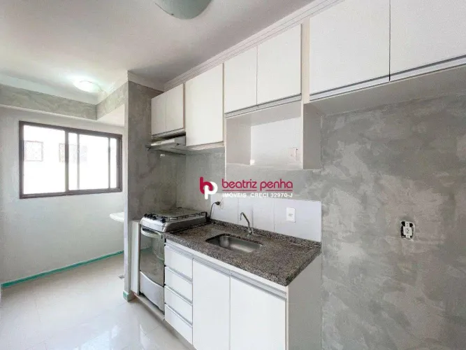 Apartamento com 2 Quartos para alugar, 50 m² por R$ 1.900/mês - Jardim Bosque das Vivendas