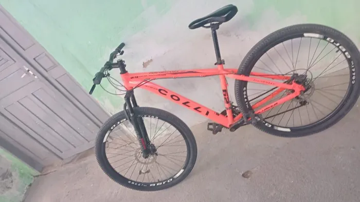 Bicicleta em perfeito estado aro 29