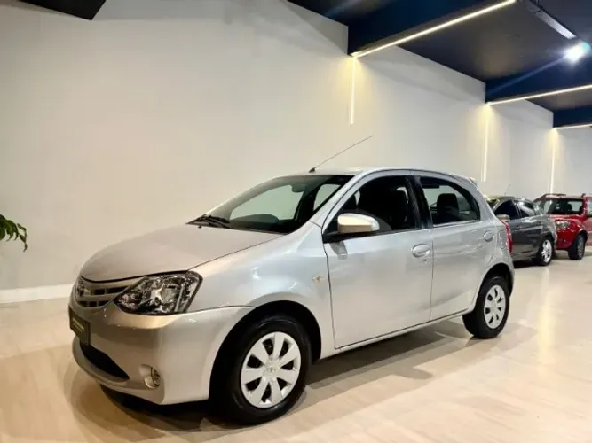 Toyota Etios XS 1.5 Flex 16V 5P Mec. 2016