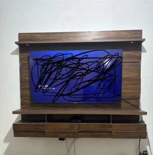 Painel com nicho para tv até 75 polegadas 