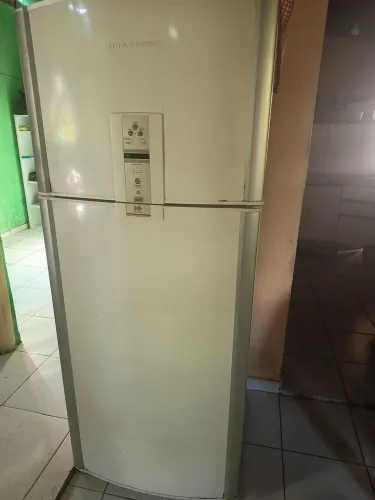 Geladeira para conserto