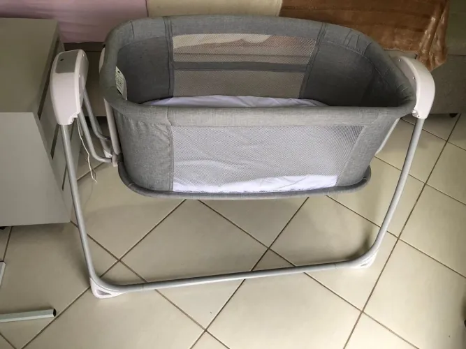 Vende se berço completo e automático