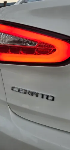 Kia Motors Cerato 1.6 16V Flex Aut. 2015