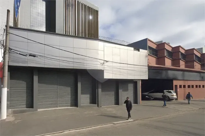 Locação de Galpão comercial com 840m² de área útil, excelente localização no Bom Retiro