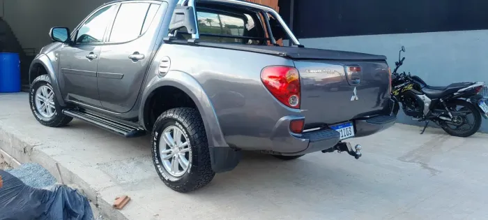 Mitsubishi L200 Triton HPE 3.2 CD TB Int.diesel AUT 2015