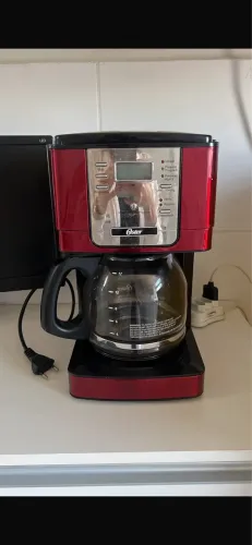 Cafeteira Oster programável 