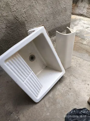 Tanque Lavanderia de Louça com Torre