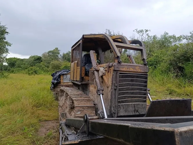 Vendo trator esteira D50