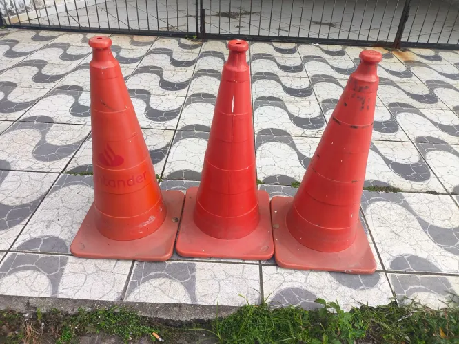 Cones a venda