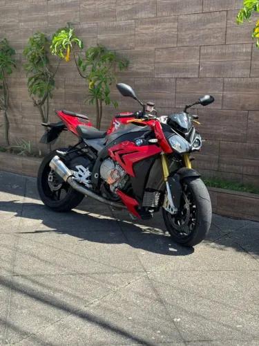 BMW S1000R (a melhor) Vendo ou troco em moto e carro 